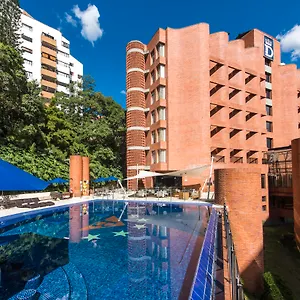 Dann Carlton Belfort Medellín